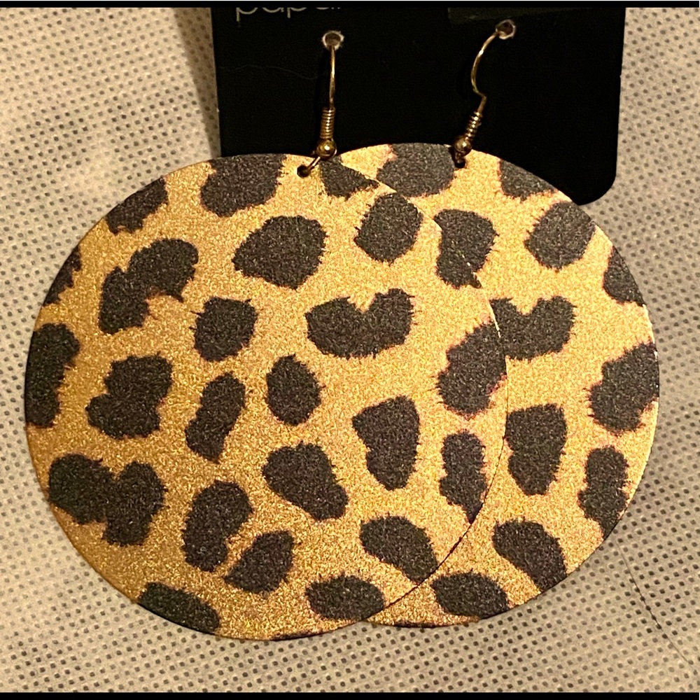 Leopard print fish back hook earrings new